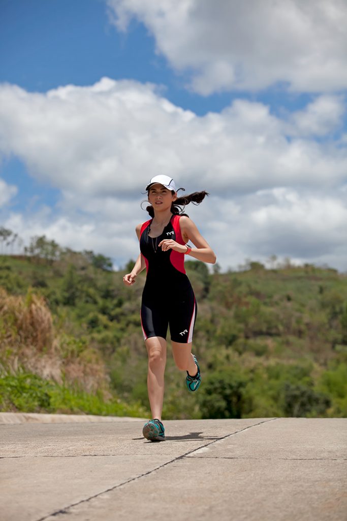 Showing off her running form