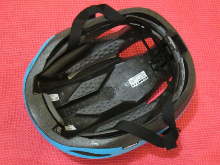Giant Rivet Aero road helmet review: Those are some deep channels, and they work pretty well