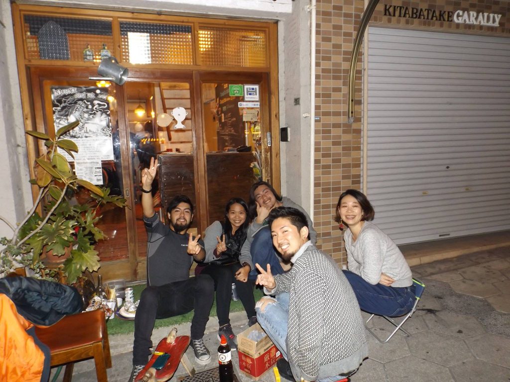 Perks of backpacking: Enjoying street barbecue, Osaka-style