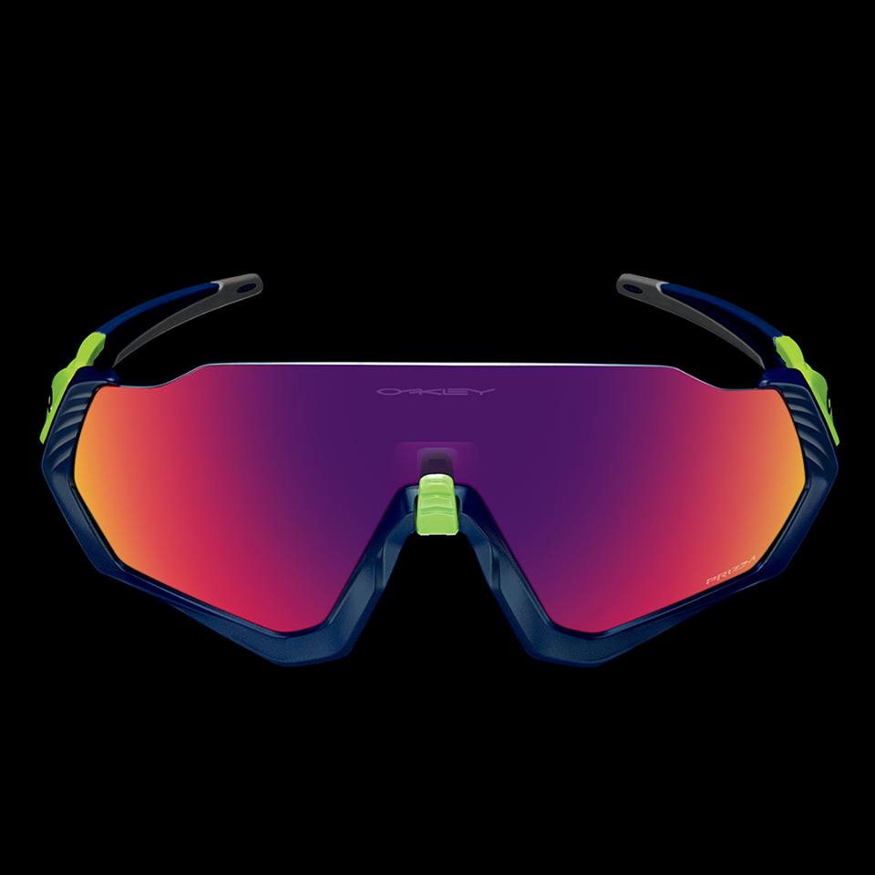 Presents for your fittest loved ones: Oakley Flight Jacket