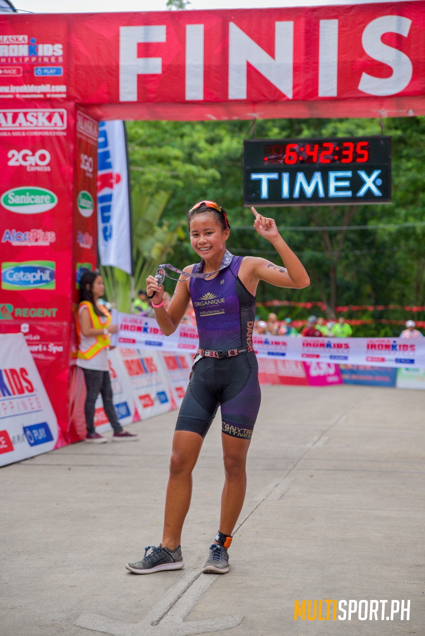 13-year-old Moira Frances Erediano clinched the top spot in the IronKids girls' division, defeating Nicole Marie del Rosario by about 40 seconds