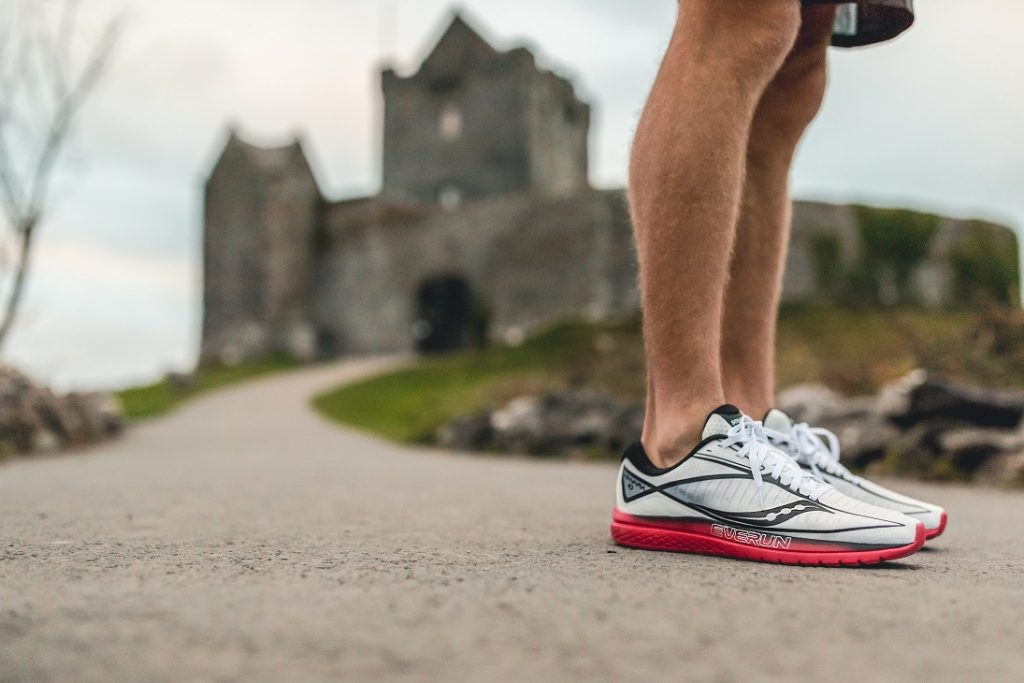 5 stylish and sporty essentials for wherever summer takes you: Saucony Kinvara 10
