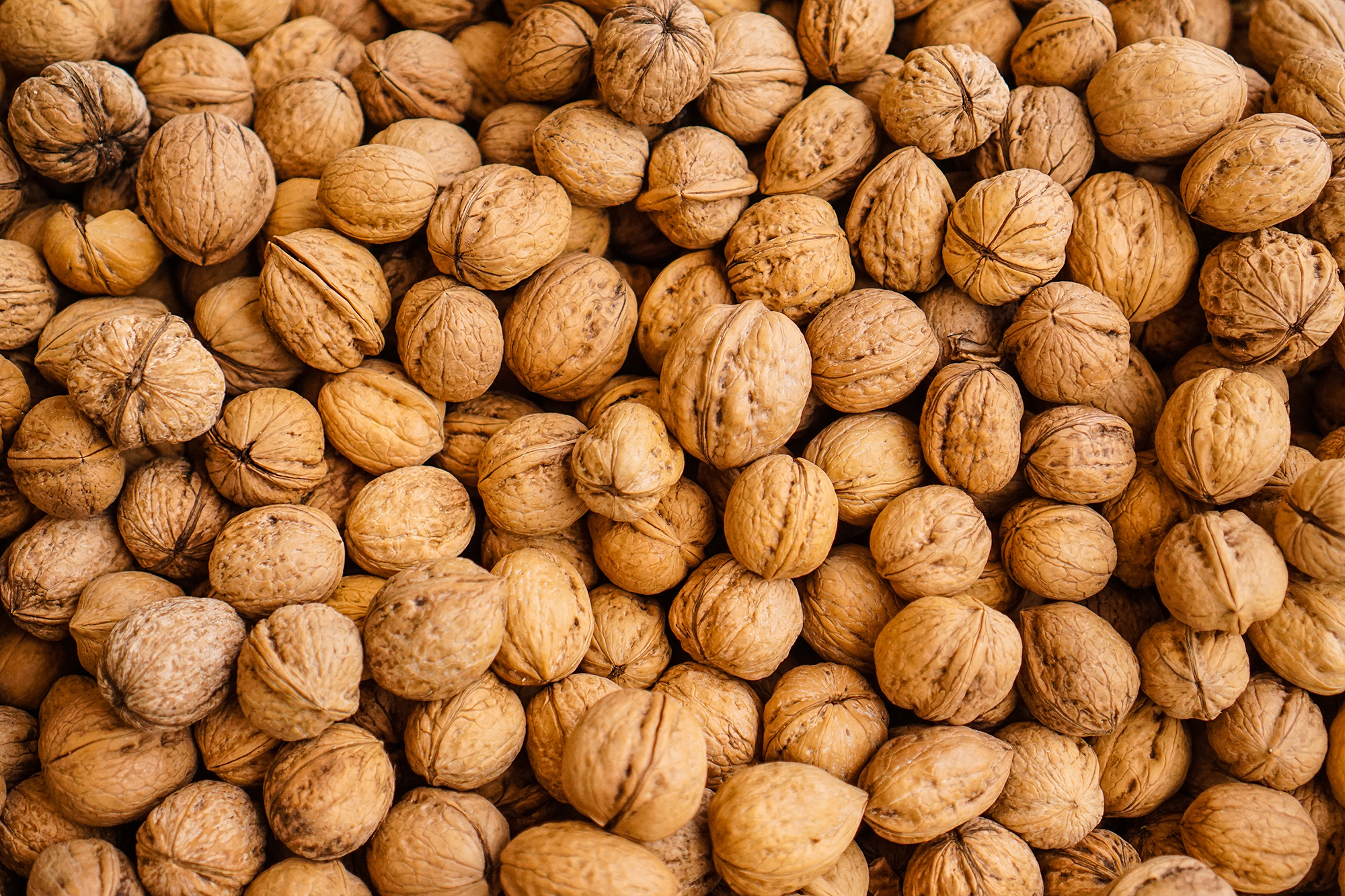 Fat from nuts can reduce inflammation in the body, which then improves fertility