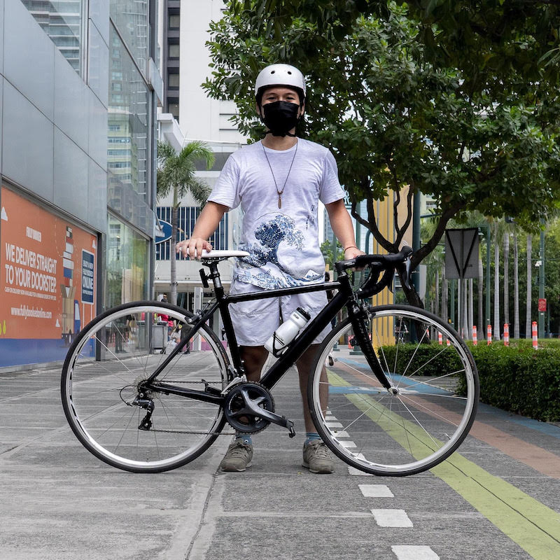 White Helmet Co. is a courier service that uses bicycles as a mode of transport
