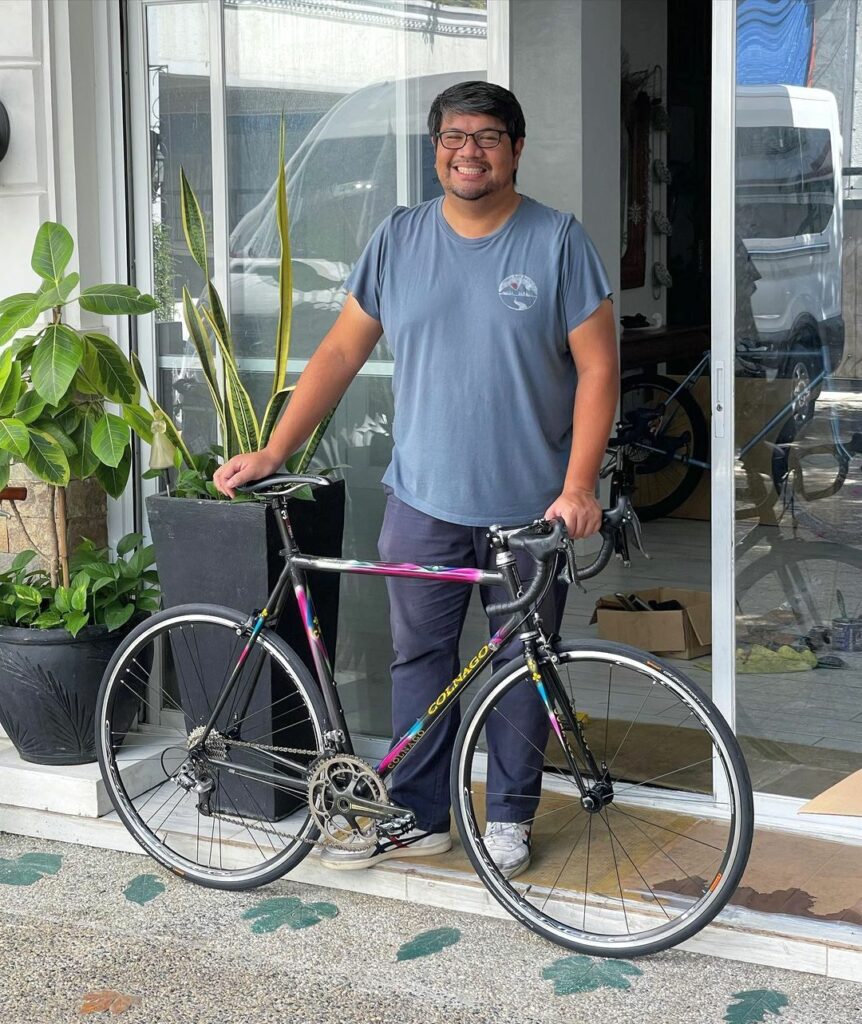 Photographer Miguel Nacianceno and his special Budolbuddy-approved bike using a carbon Team Lampre C40 Colnago frame