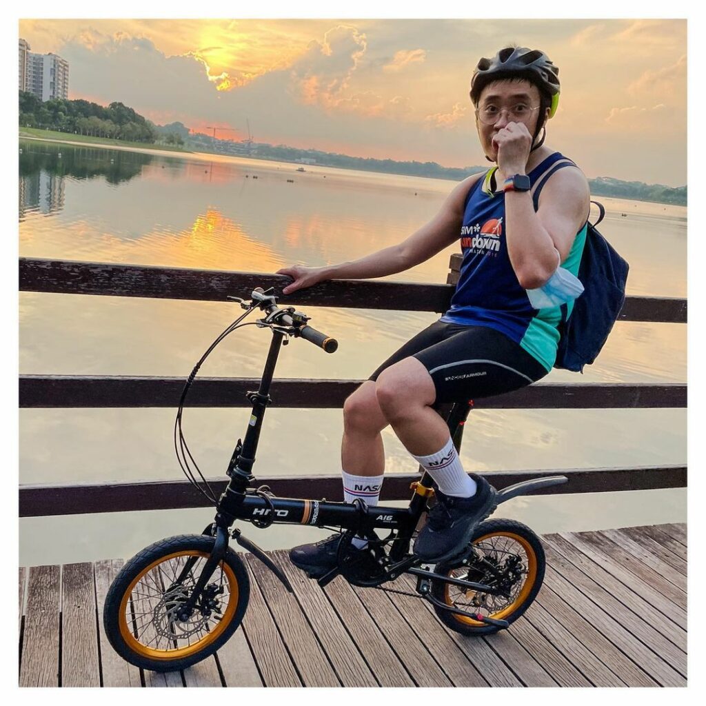 "I think Bedok Reservoir is still one of the best places to watch the sunset in Singapore," George Putong writes on Instagram