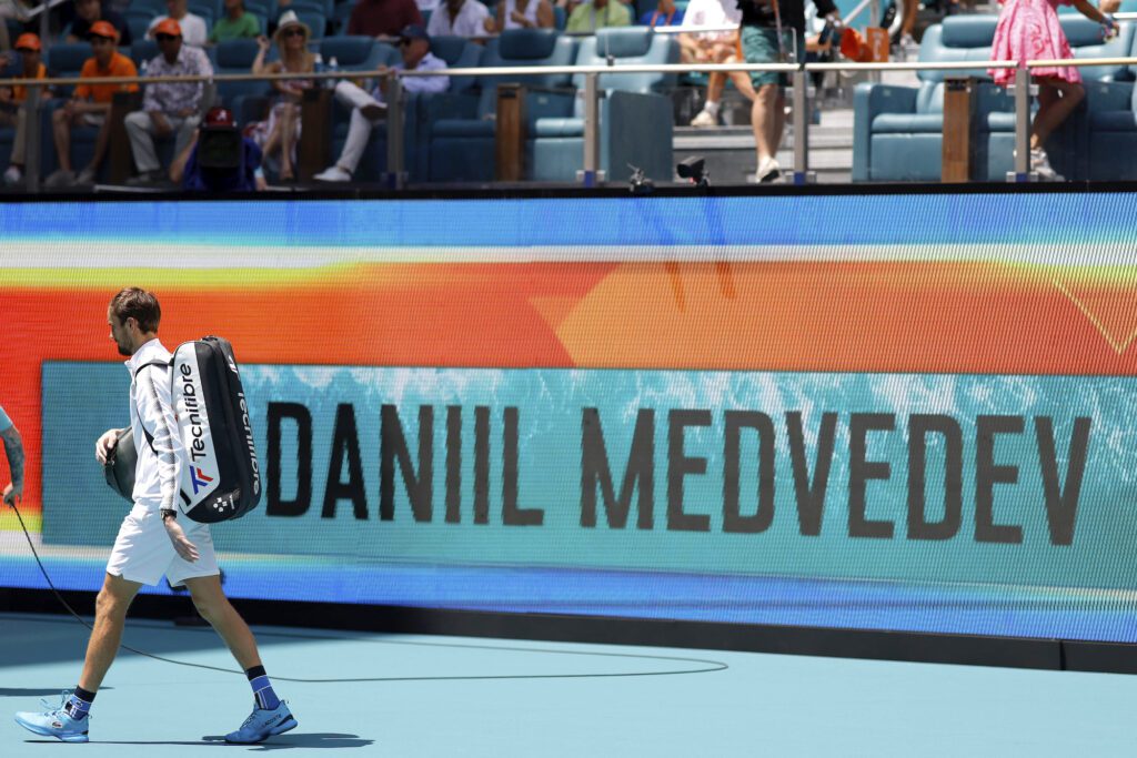 Daniil Medvedev walks onto the court prior to his match against Jannik Sinner in the men's singles final of the Miami Open | Photo by Geoff Burke-USA TODAY Sports